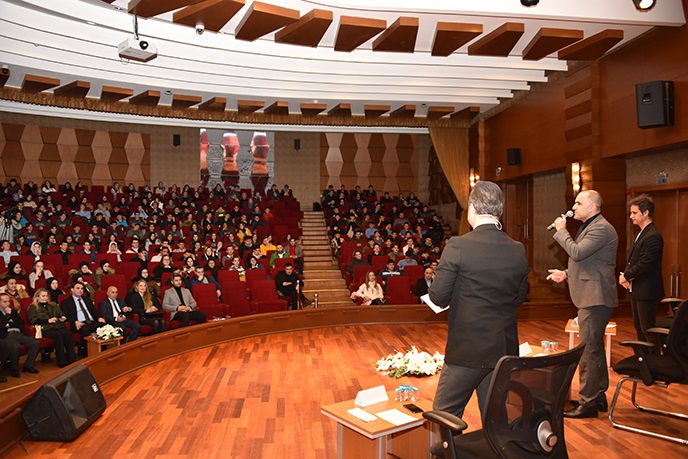 Tuzla'da ''Hayatımız İletişim'' programı çok ses getirdi