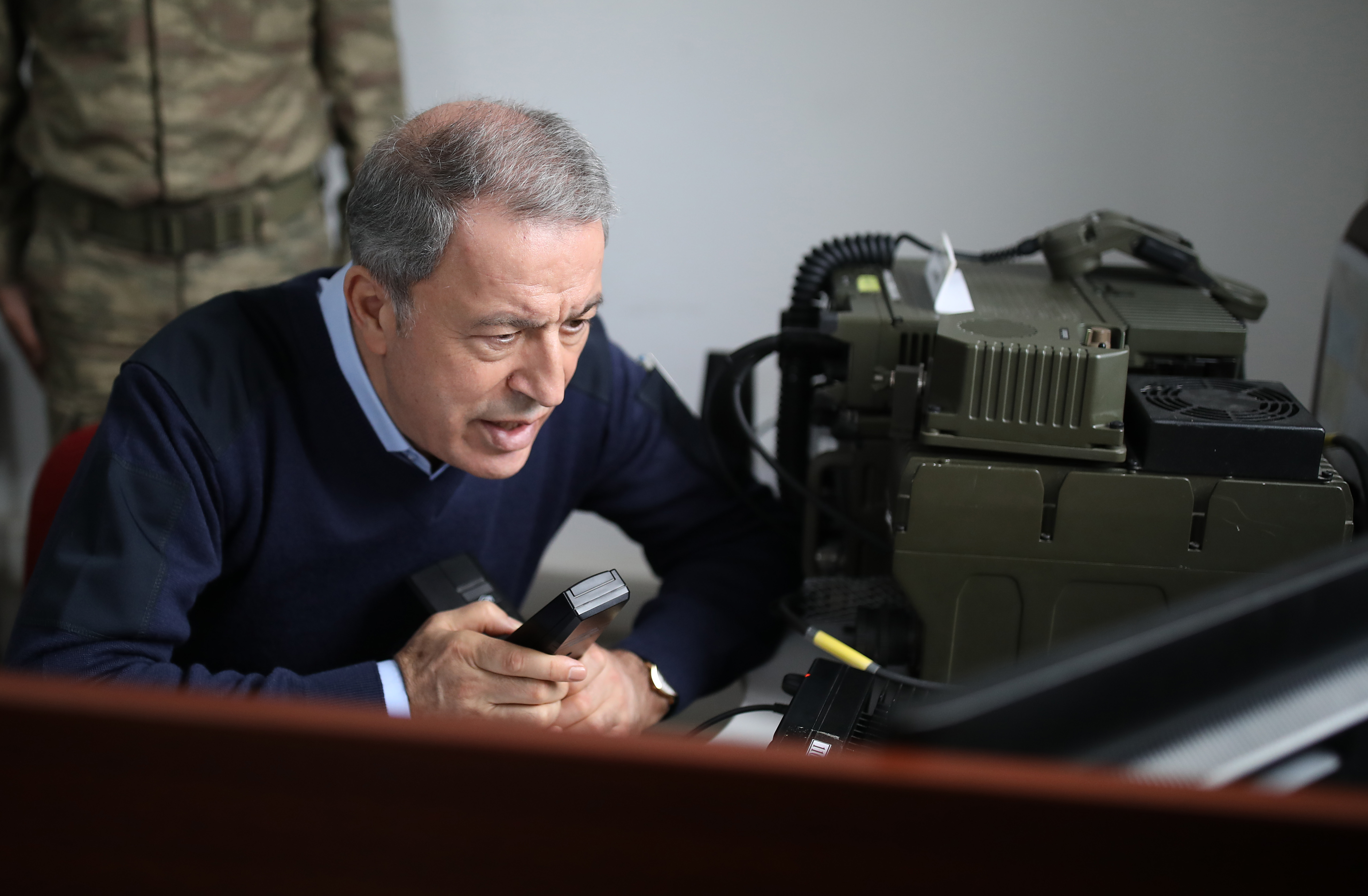 Bakan Akar ve komutanlar, Suriye sınır hattında incelemelerde bulundu