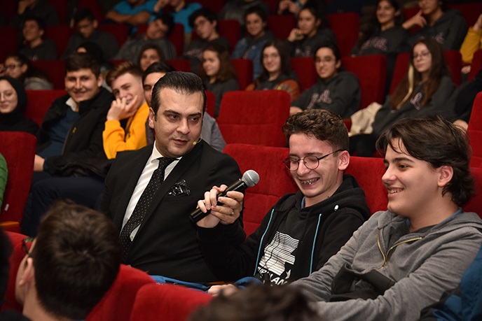 Tuzla'da ''Hayatımız İletişim'' programı çok ses getirdi