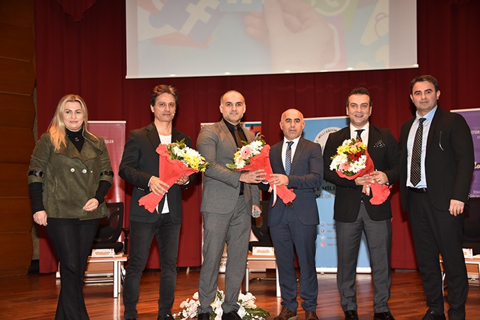 Tuzla'da ''Hayatımız İletişim'' programı çok ses getirdi