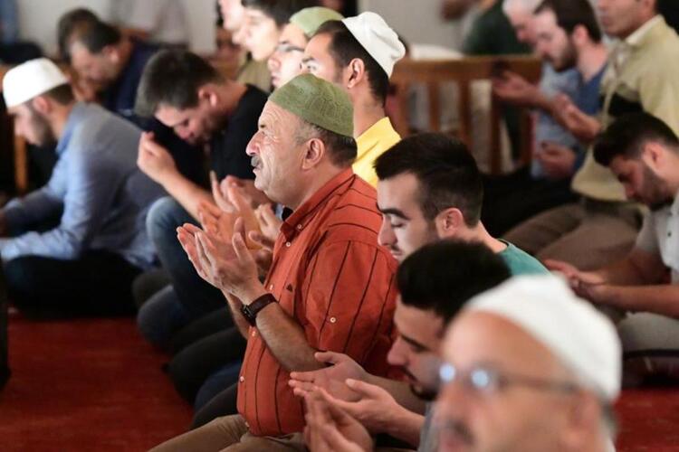 Üç aylarda 30 rekat namaz nasıl kılınır?