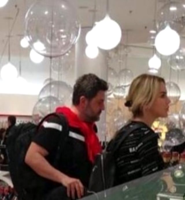 Ece Erken ve Şafak Mahmutyazıcıoğlu aşk yaşıyor