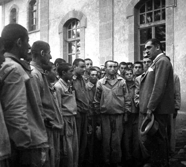 Hasan Ali Yücel kimdir? Kitapları nelerdir? Hasan Ali Yücel sözleri, şiirler nelerdir?