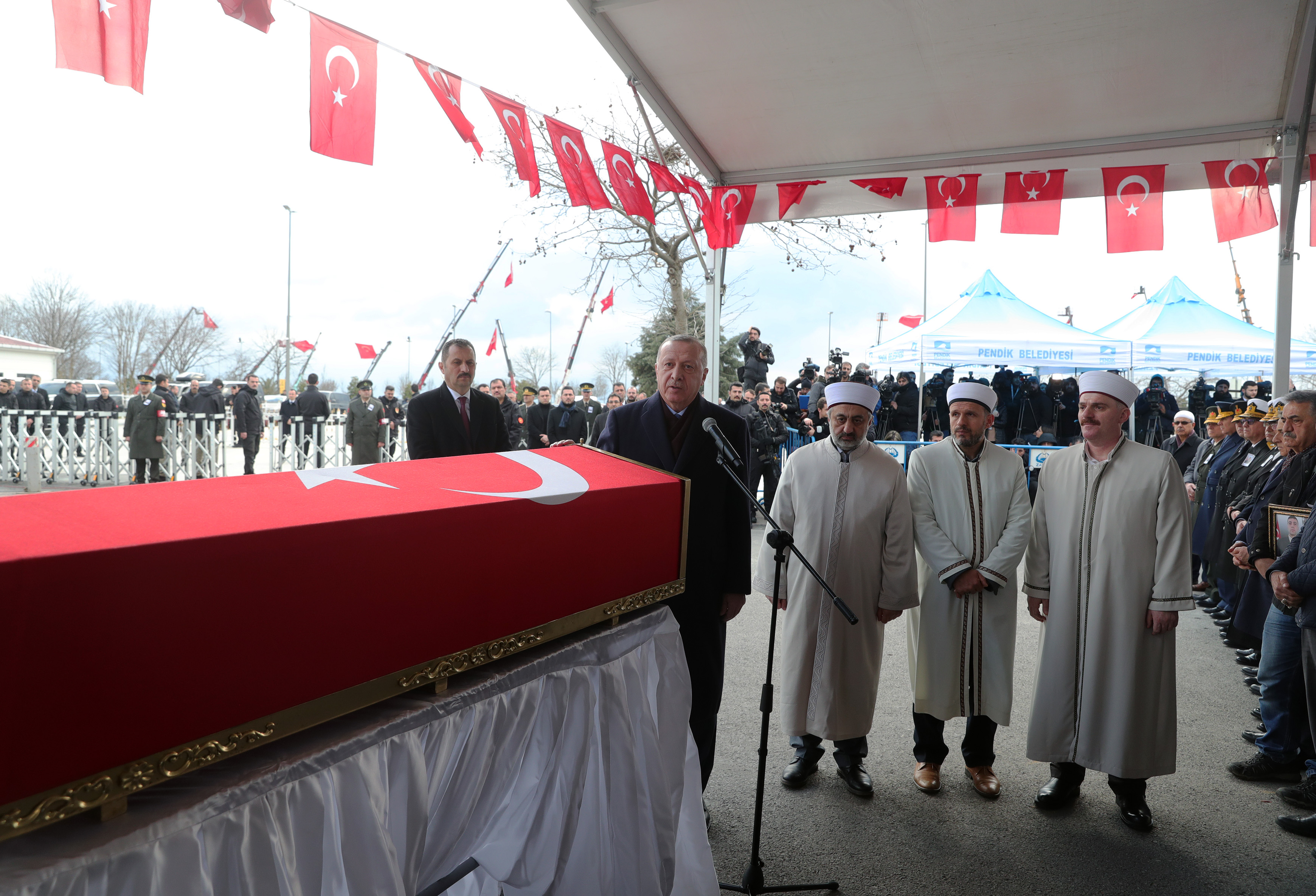 Erdoğan, şehit Uzman Onbaşı Emre Baysal'ın cenaze törenine katıldı