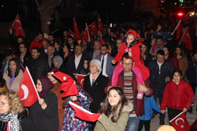 Çan’da İdlib Şehitleri için Mehmetçiğe saygı yürüyüşü