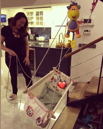 Ezgi Sertel: Hamile olduğum zamanlarda acımasızca eleştirildim