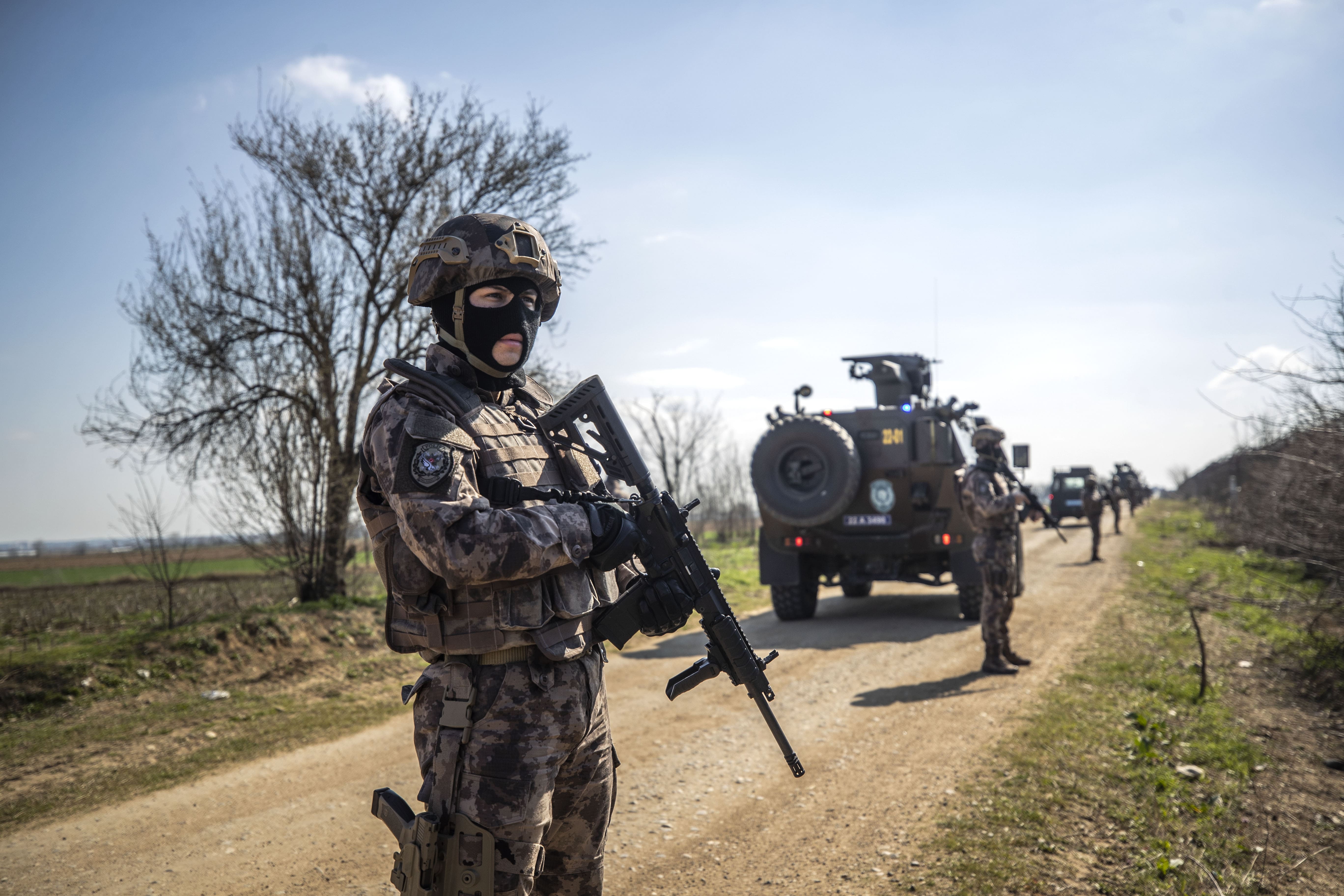 Özel harekat polisleri Yunanistan sınırında