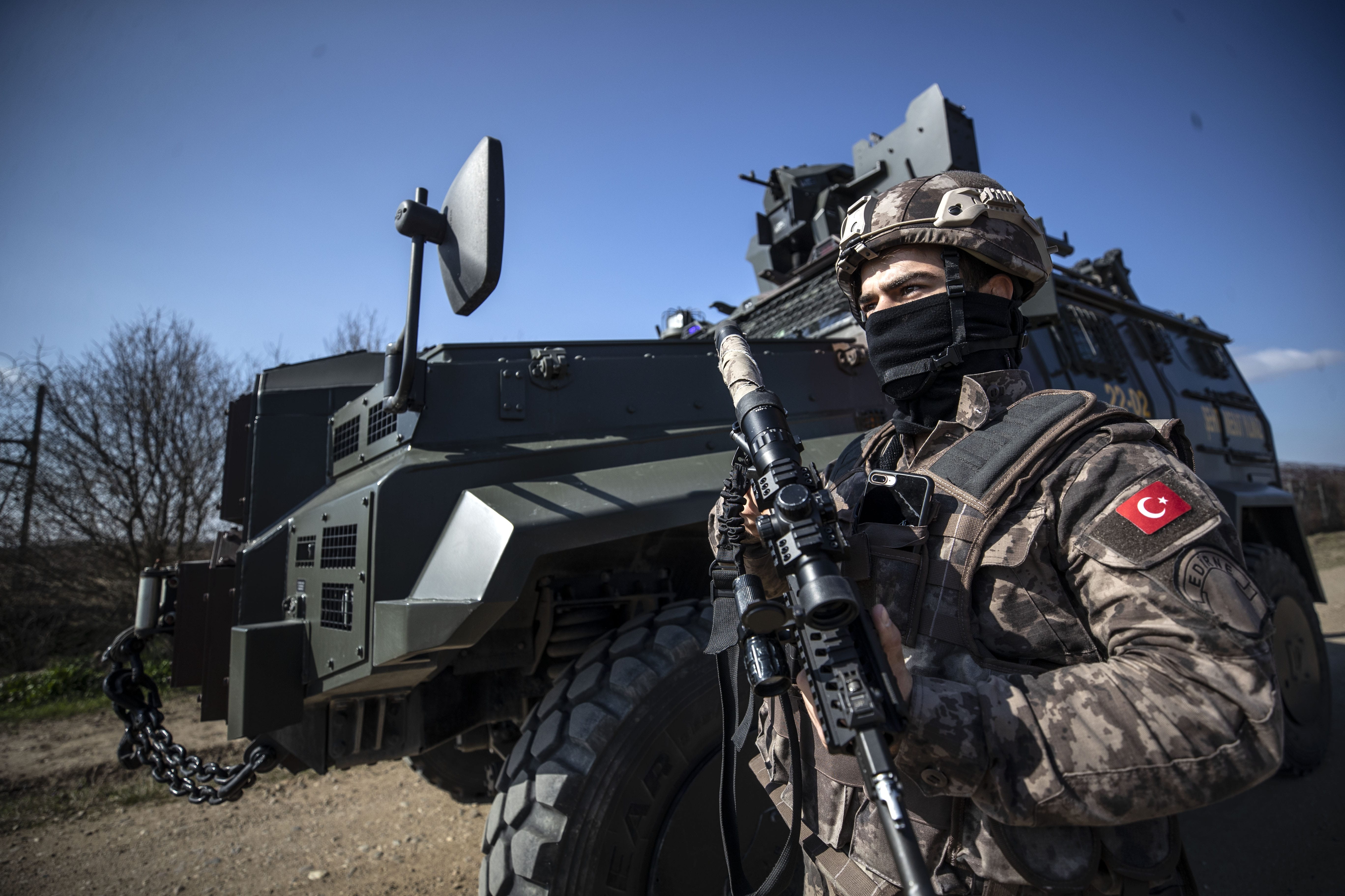 Özel harekat polisleri Yunanistan sınırında