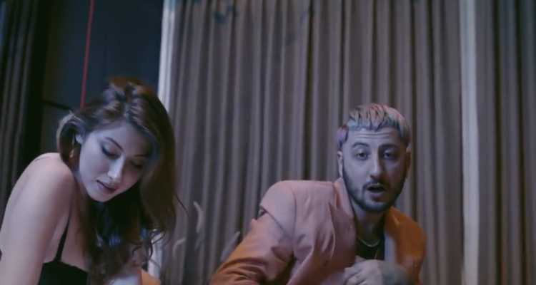 Siyasi isimler ünlü rap şarkıcısının klibiyle ilgili harekete geçti!