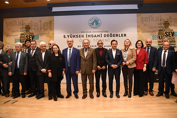 Tuzla'ya 5. Yüksek İnsani Değerler Ödülleri'nde büyük gurur!