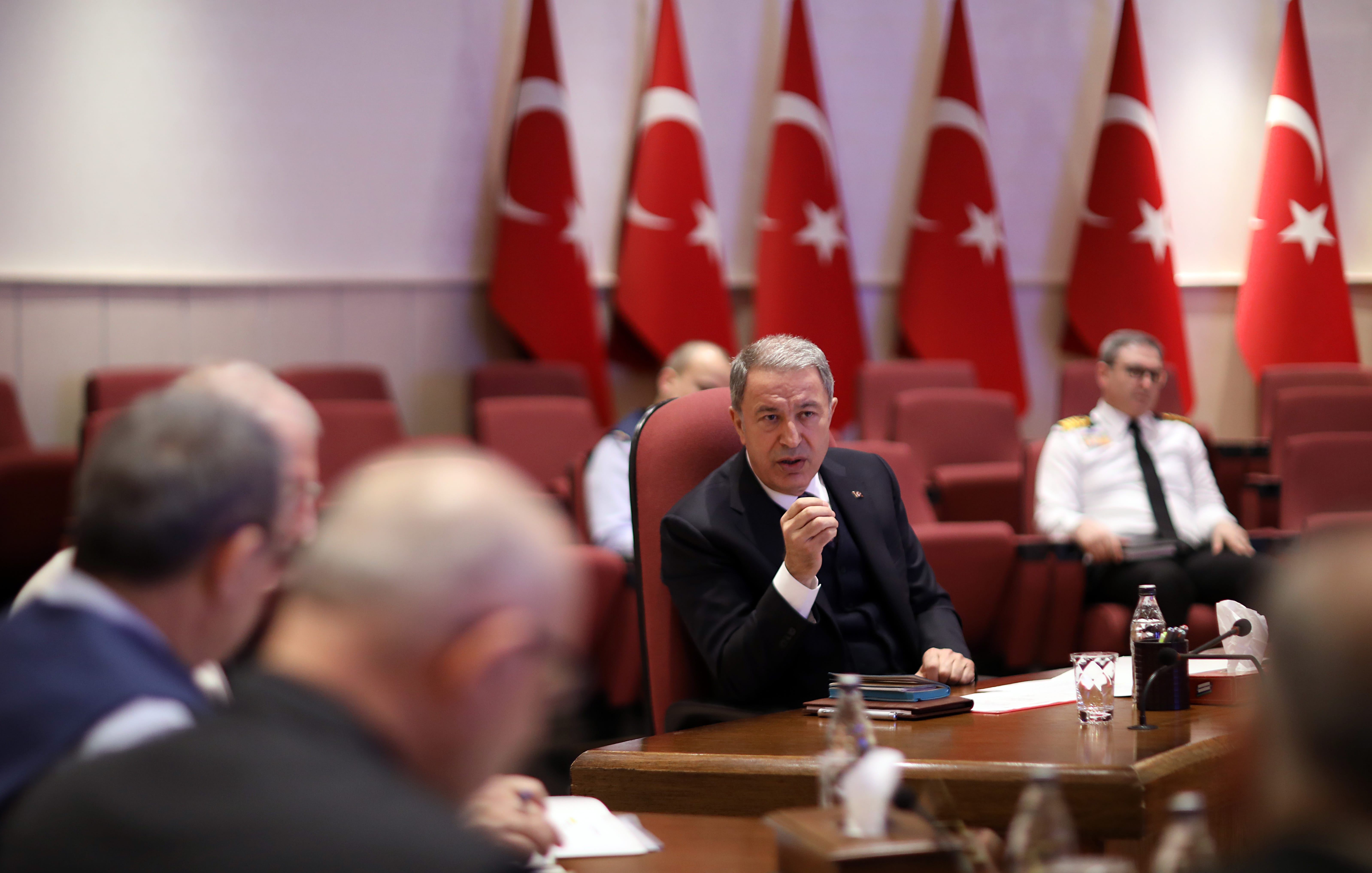 Bakan Akar açıkladı: Askeri okullar 13 Nisan'a kadar tatil edildi