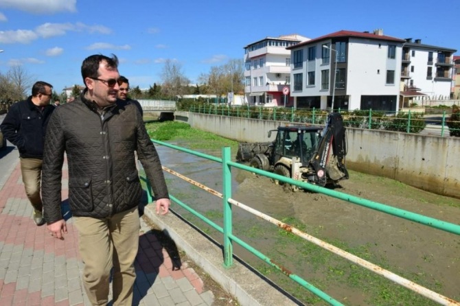 Değirmenaltı Deresi’nde temizlik çalışmaları başladı