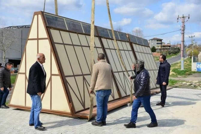 Karadeniz Mahallesi Organik Kadın Eli Pazarı’nın satış stantları yenilendi