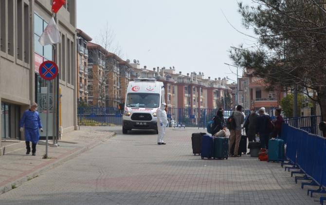 Yurt dışından gelen öğrenciler ve vatandaşlar Tekirdağ’da karantina altına alındı