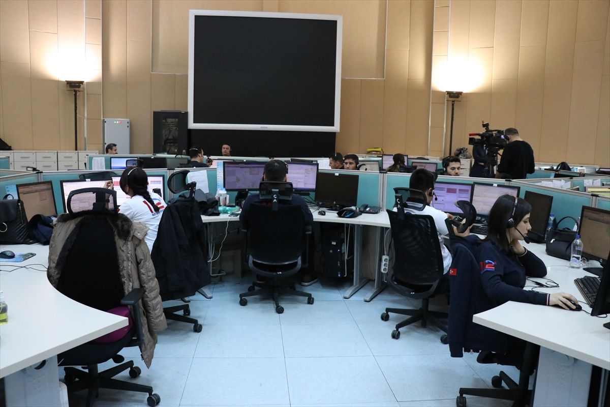 Koronavirüste 65 yaş ve üstü vatandaşlar ihtiyaç halinde 112 arıyor