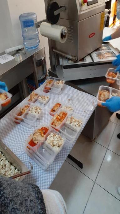 Korona tedbirleri kapsamında aşevi tek kullanımlık kaplara geçti