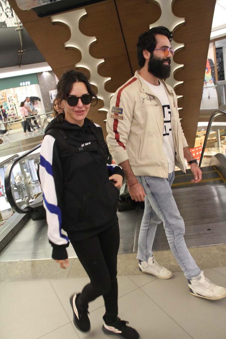 Koronavirüs en çok bu ünlüleri etkiledi! İşte düğünleri iptal olan ünlüler