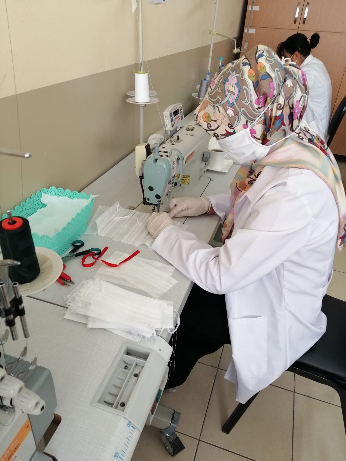 Tuza Halk Eğitim Merkezi'nden maske üretimine tam destek