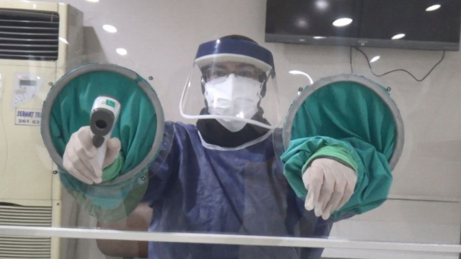 Sağlık çalışanlarına kabinli tedbir