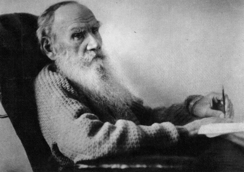 Tolstoy kimdir?