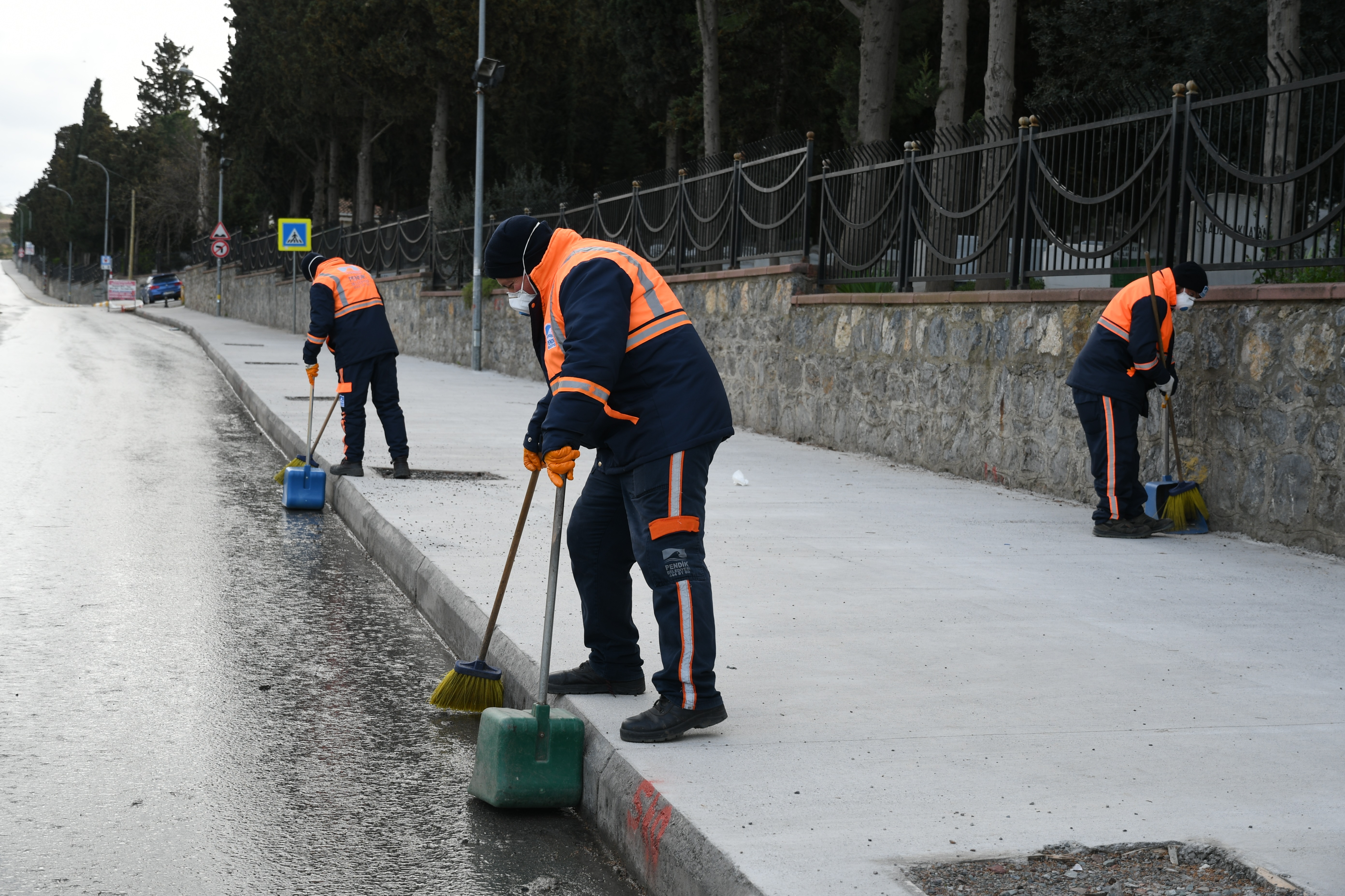 Başkan Ahmet Cin açıkladı: ''Sahada personeline 1000 lira ikramiye''