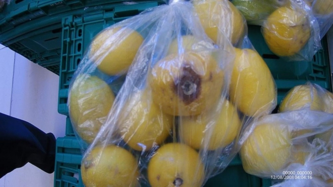 Poşette çürük sebze satışına ceza yağdı