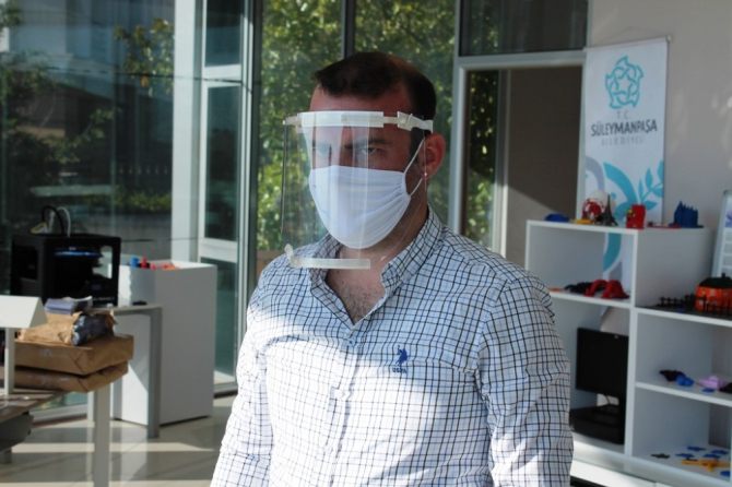 Saha personelleri için siperlikli maske üretimine başlanıldı