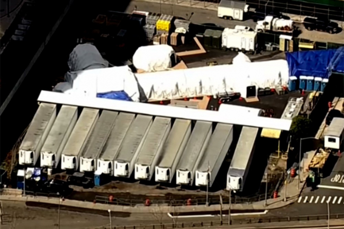 ABD'de durum kötüye gidiyor! Morglar yetmeyince TIRlar mobil morglara çevrildi