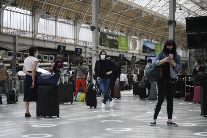 Fransa'da koronavirüsten ölenlerin sayısı 26 bin 230'a yükseldi