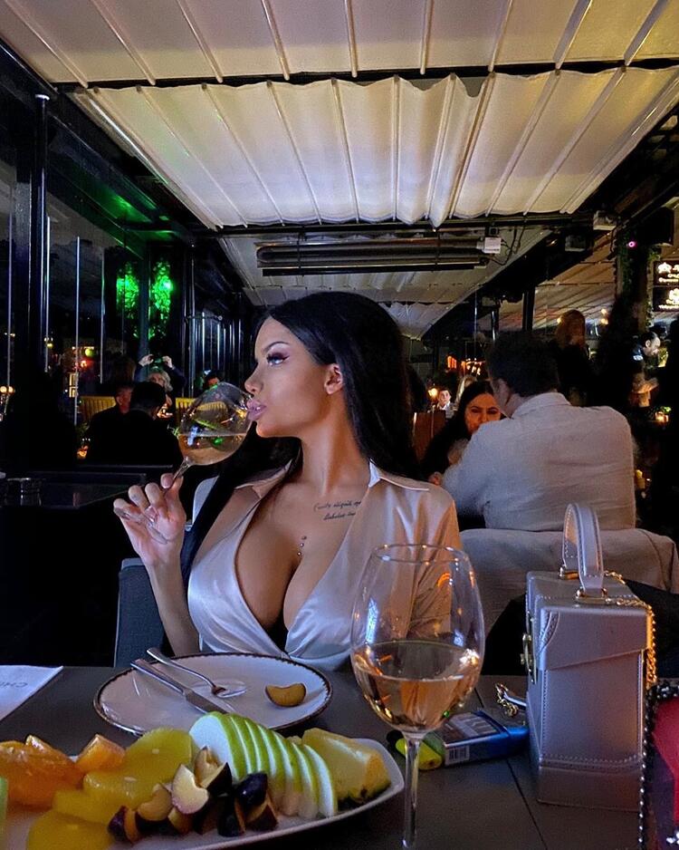 Enise Sude kimdir? İşte Enise Sude'nin fotoğrafları