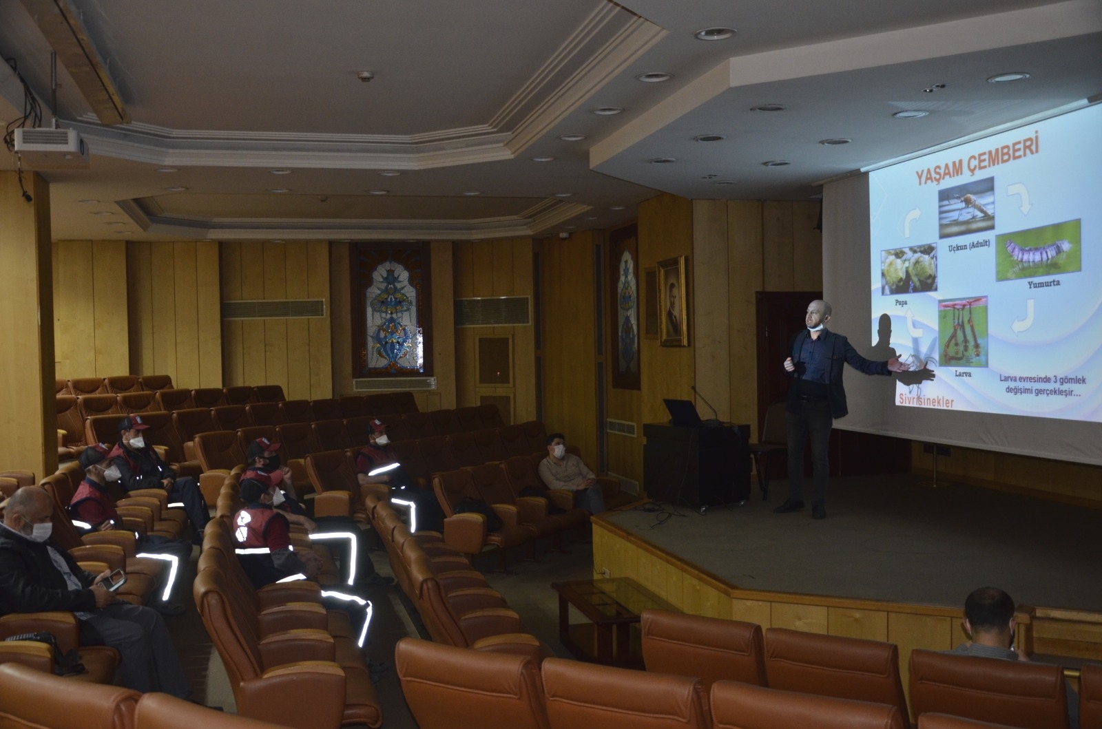 Pendik Belediyesi haşerelere karşı ilaçlama çalışmalarına başladı