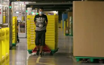 Raflardaki koronavirüsü öldüren market robotu geliştirildi!