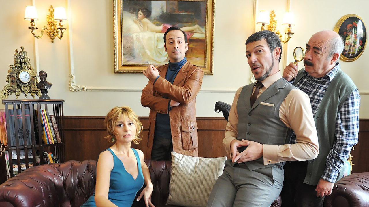 Sen Kimsin filminin konusu ne? Oyuncuları kimler?Nerede çekildi?