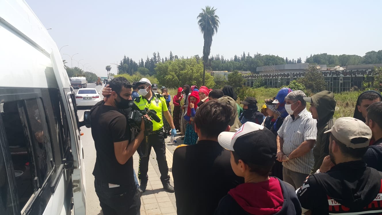 Görenler hayrete düştü! 14 kişilik dolmuştan 35 kişi çıktı