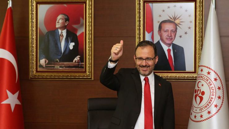 Bakan duyurdu! Saat 19.19'da Türkiye'nin randevusu var