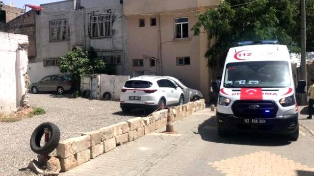 Duyanlar inanamadı! Öfkelenen baba oğlunu bıçakladı