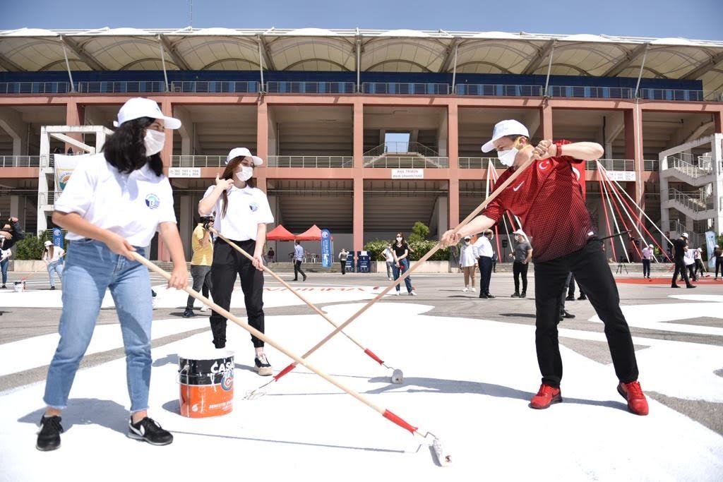 Tuzla'dan 19 Mayıs Atatürk'ü Anma, Gençlik ve Spor Bayramı'nda dünya rekoru!