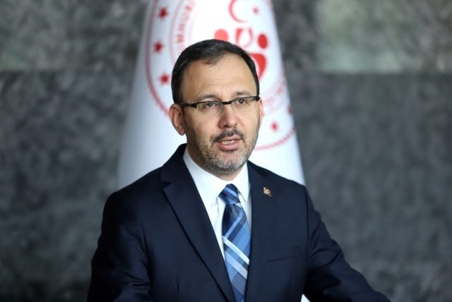 Bakan duyurdu! Saat 19.19'da Türkiye'nin randevusu var