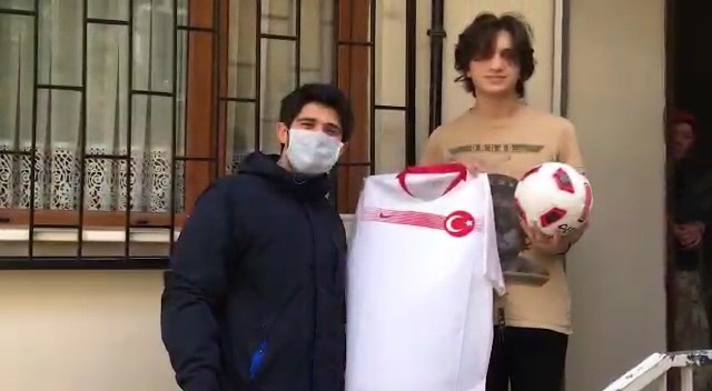 Pendik'teki 19 Mayıs doğumlu gençlere bugüne özel sürpriz!