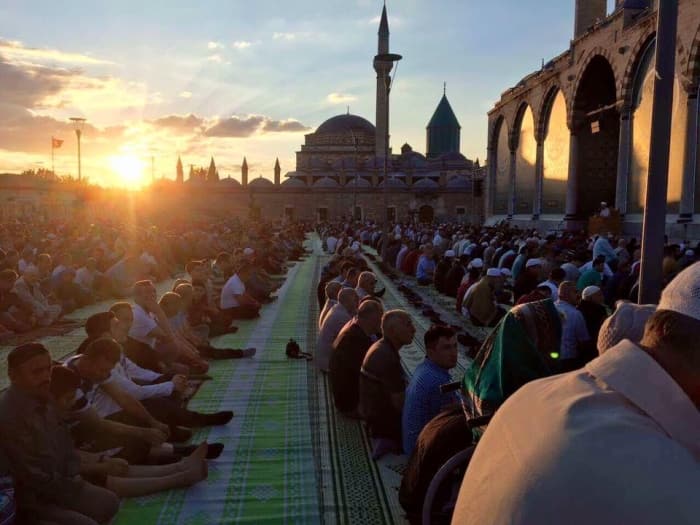 Bayram namazı evde kılınır mı?