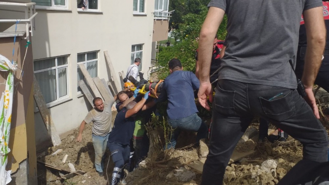 Tekirdağ’da 2 işçi göçük altında kaldı