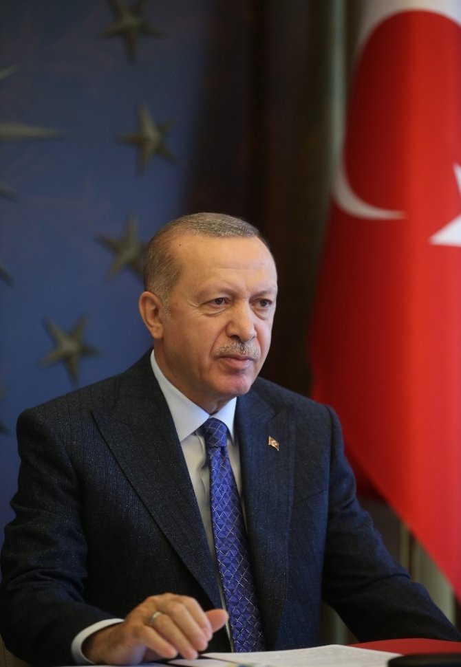 Cumhurbaşkanı Erdoğan'dan sert tepki: CHP yöneticileri zevkten dört köşe