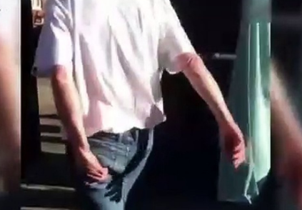 Ünlü futbolcunun babası şok oldu! Benimle dalga mı geçiyorsun?