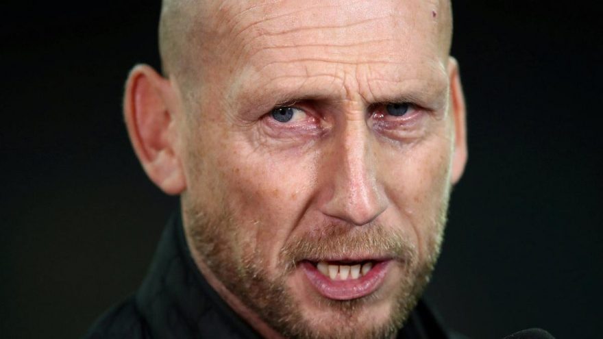 Ünlü kulüpten büyük gaf! Antrenör yerine başkasının fotoğrafını paylaştılar