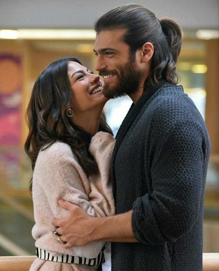 Can Yaman eski aşkı Demet Özdemir için: Demet benim için çok değerli