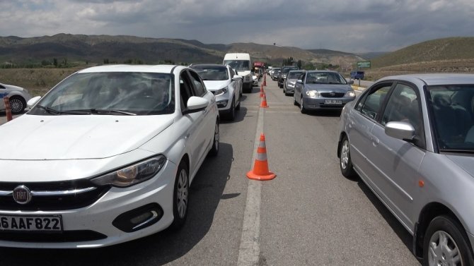 Sürücüler Dikkat! Ankara-Samsun karayolunda araçlar tek tek durduruluyor!
