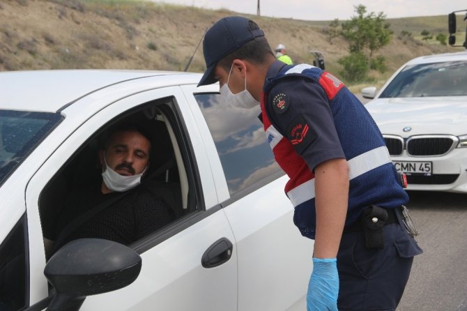 Sürücüler Dikkat! Ankara-Samsun karayolunda araçlar tek tek durduruluyor!