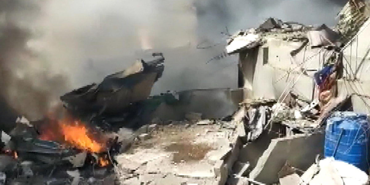 Bakan Koca'dan Pakistan'daki uçak kazasına ilişkin açıklama: Sağ kurtulan yok