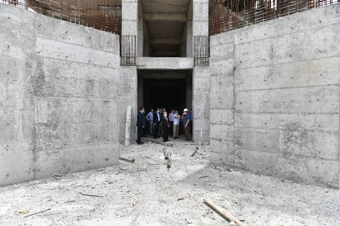 Başkan Büyükkılıç müjdeyi verdi: “Üçüncüsü de yapılacak gibi görünüyor”