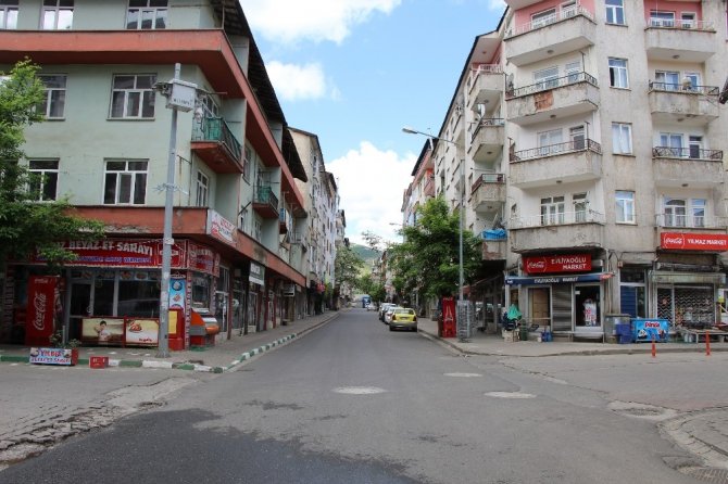 Bingöl’de sokağa çıkma kısıtlamasının ilk günü sessizlik hakim